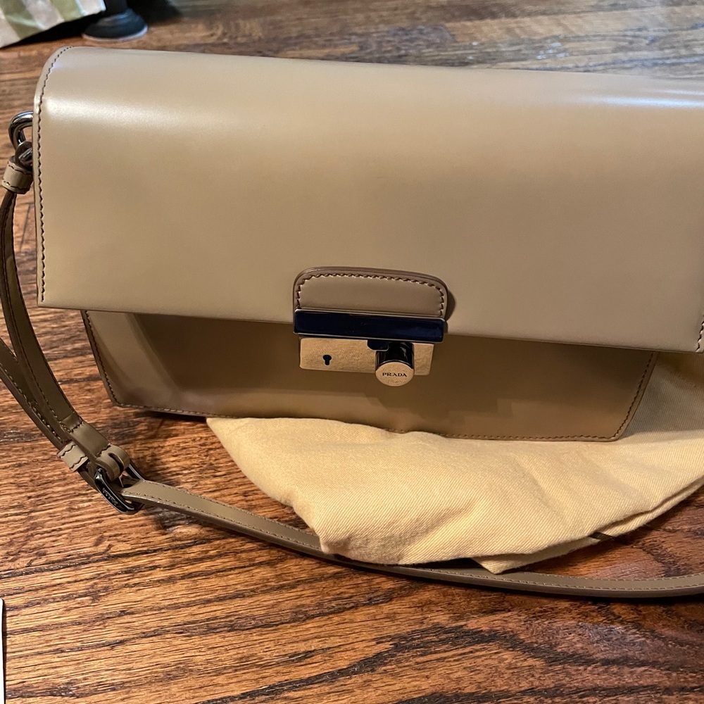 Prada leather bag - Picture 11 of 11